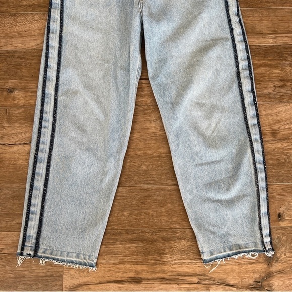 Urban Outfitters BDG Light Wash Denim Straight Leg Cropped Jeans Size 29 - Picture 3 of 8
